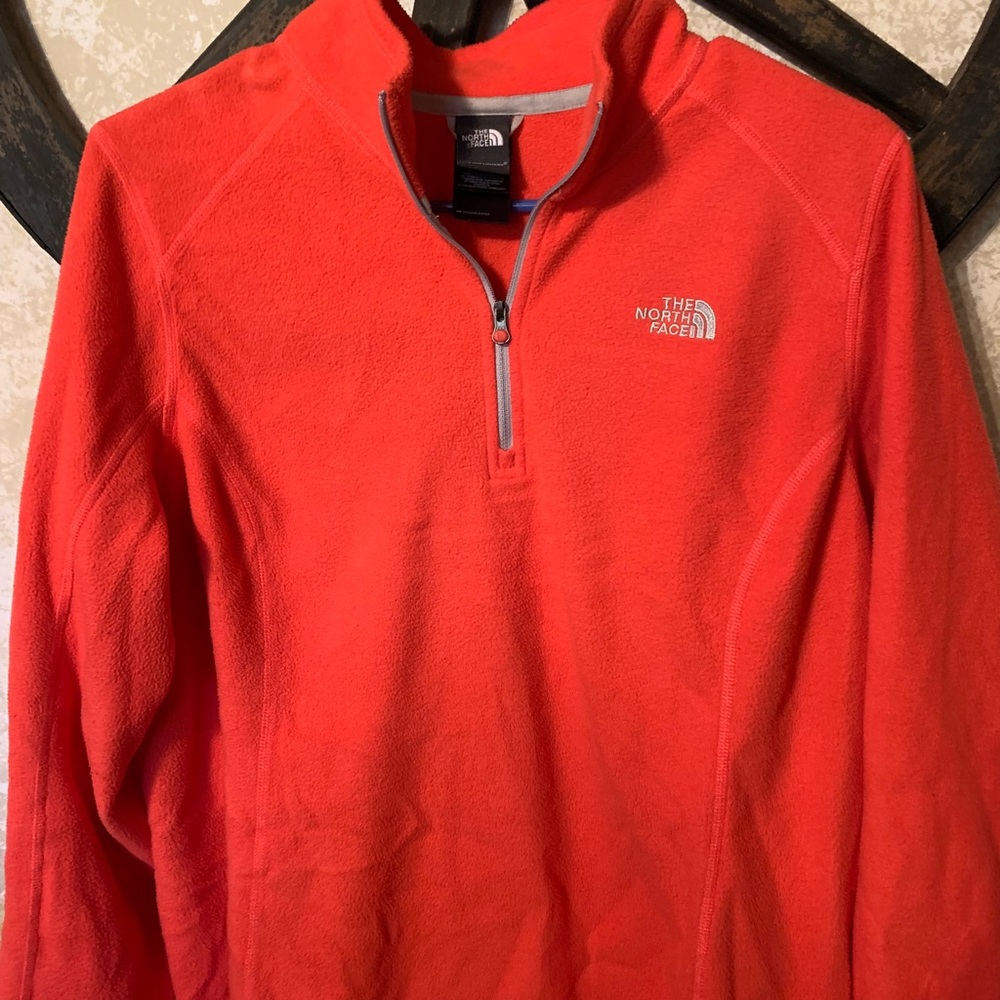 Women’s NorthFace Pullover